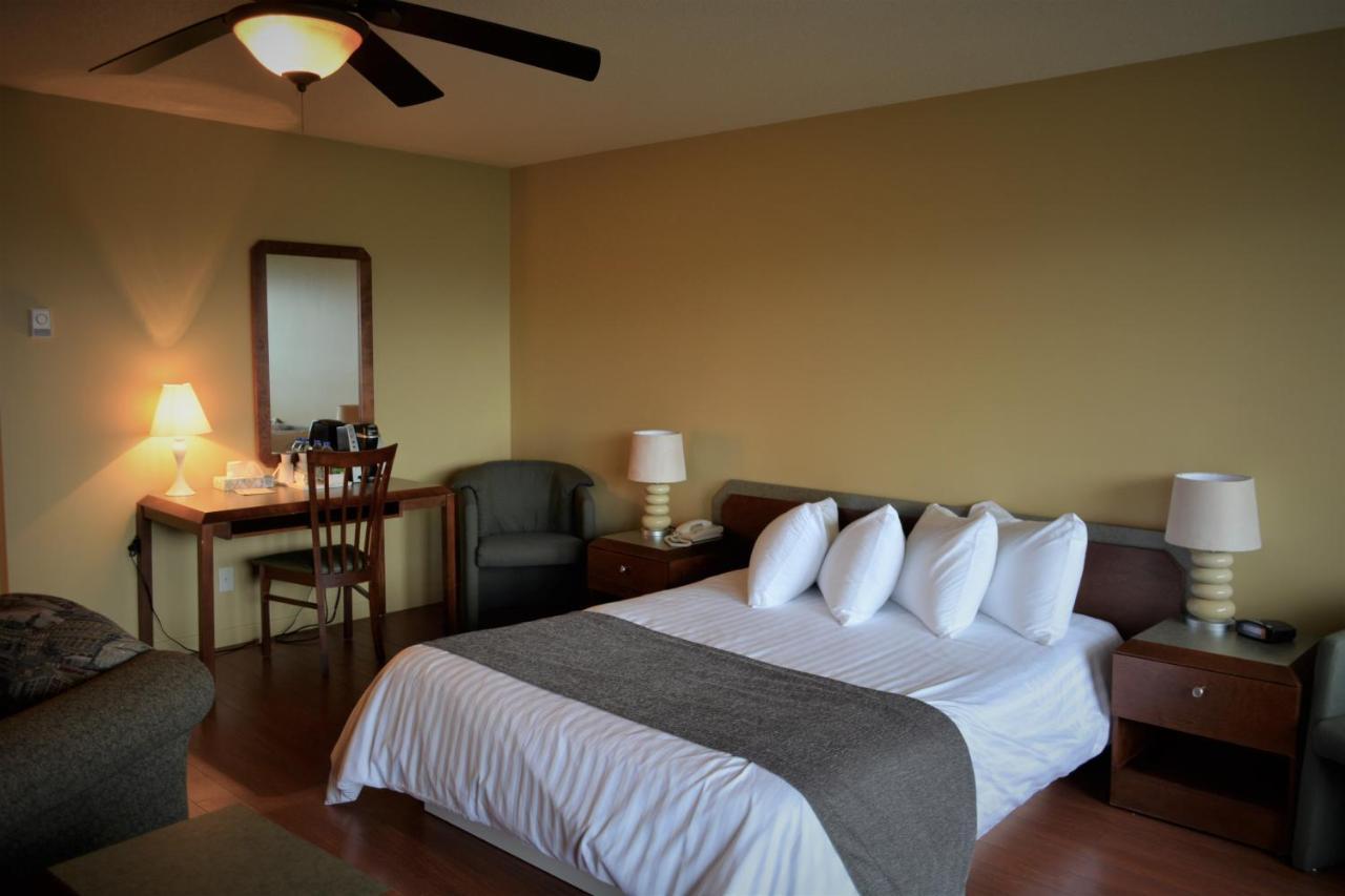 Motel Quatre Saisons Форествилл Экстерьер фото